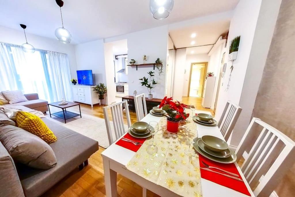 Old Town Spacious Apartment Bucharest Exterior photo